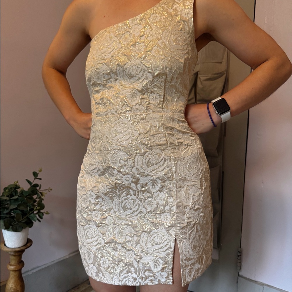 Lucy in the Sky Gold One-Shoulder Dress Bow in Back